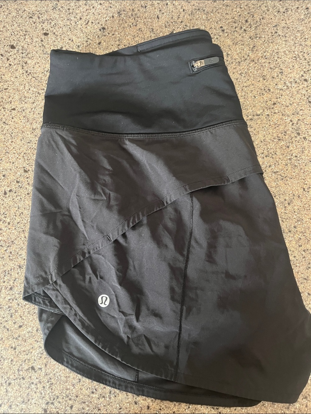lululemon black shorts